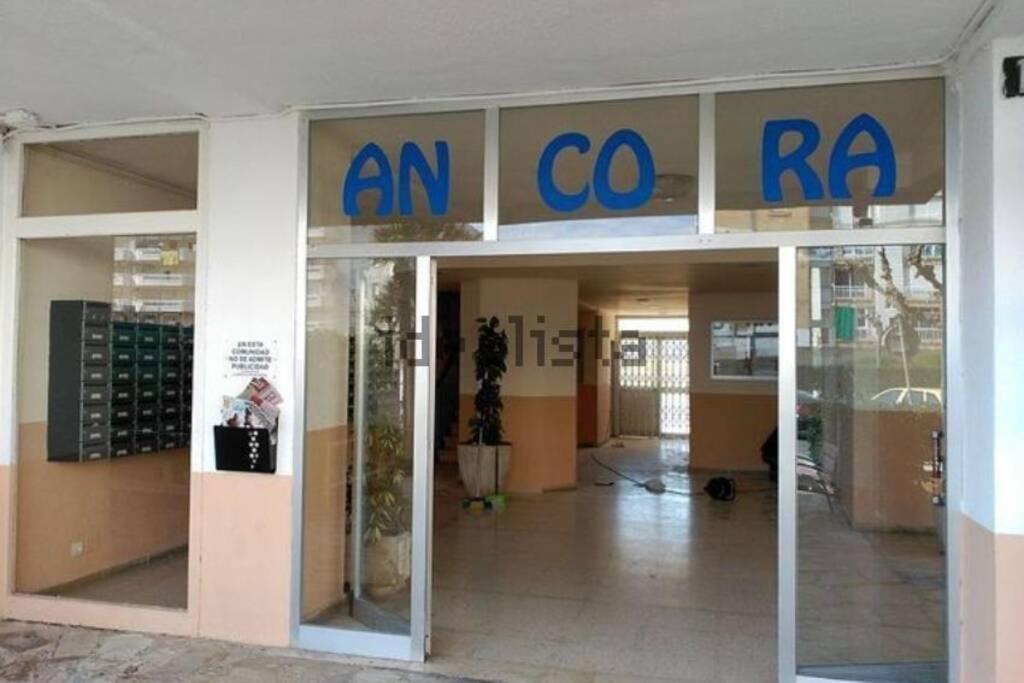 Estudio En Todo En Un Ambiente Cerca De Port Aventura * La Pineda
