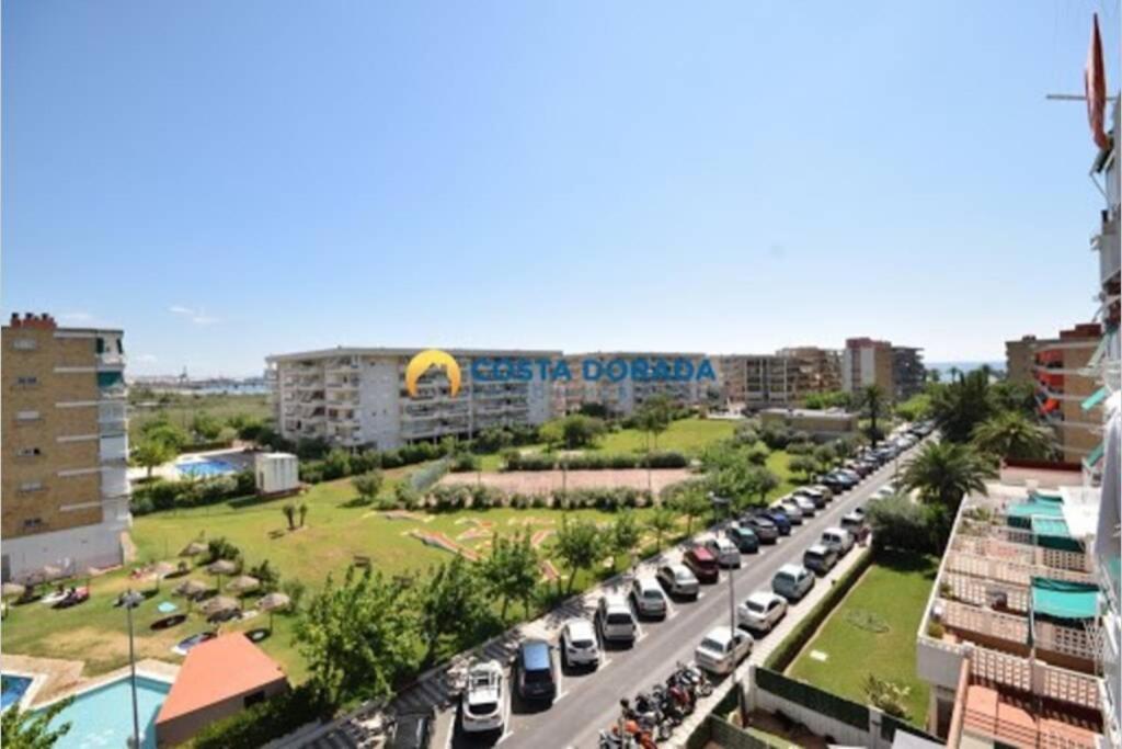 Apartamento Estudio En Todo En Un Ambiente Cerca De Port Aventura